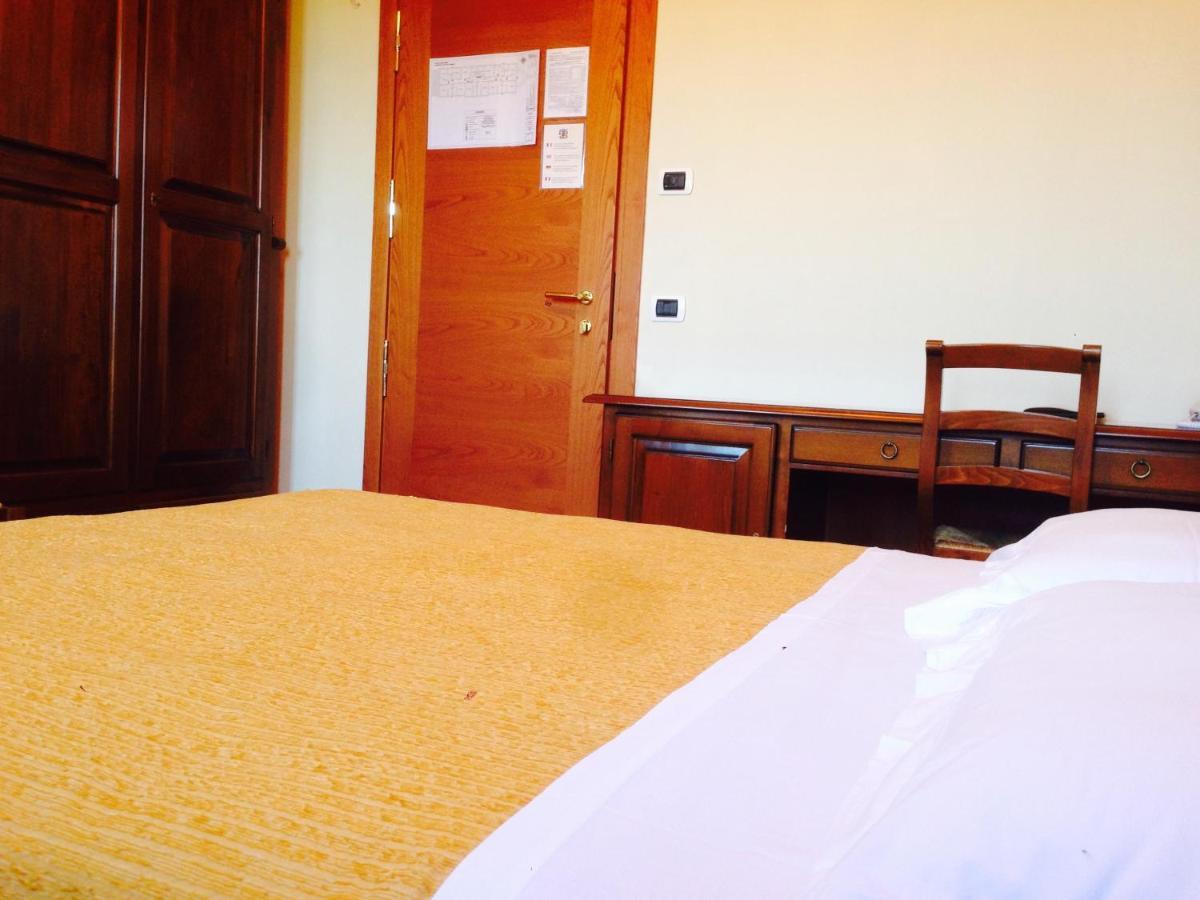 Il Paradello Albergo Porto Levante Pokoj fotografie