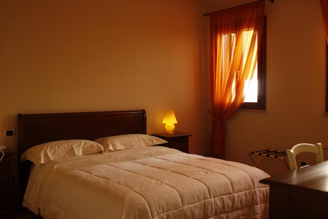 Il Paradello Albergo Porto Levante Pokoj fotografie